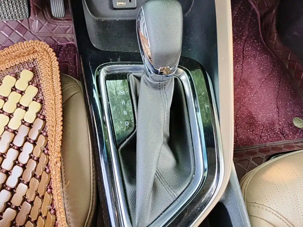 Buick GL6 2023 2021 323T Mild Hybrid Connected Luxury