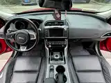 Фото 6 - Jaguar XE