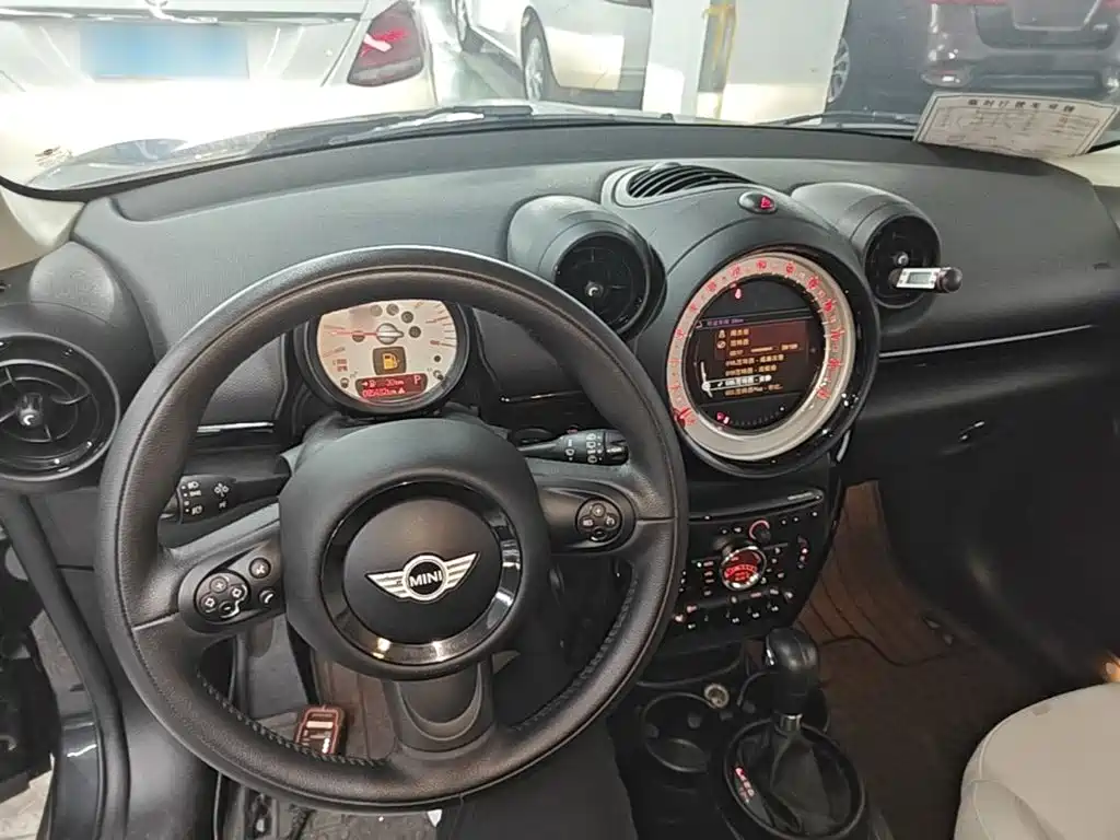 Фото 10 - MINI Paceman