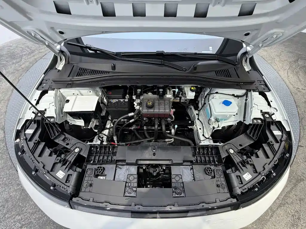 Leapmotor B01 2026 2025 Model 550 Smart Edition
