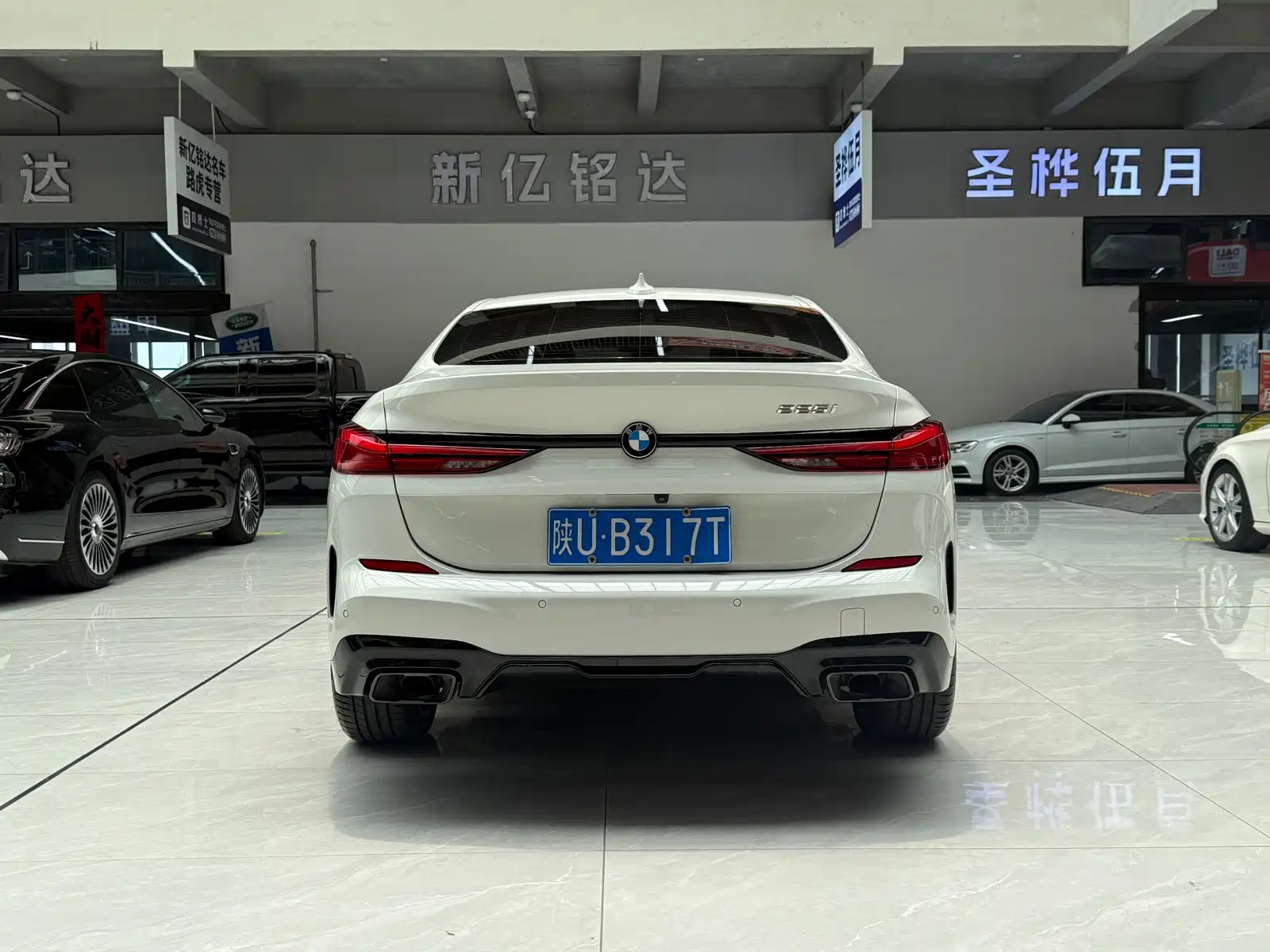 Фото 15 - BMW 2 Series (Import)