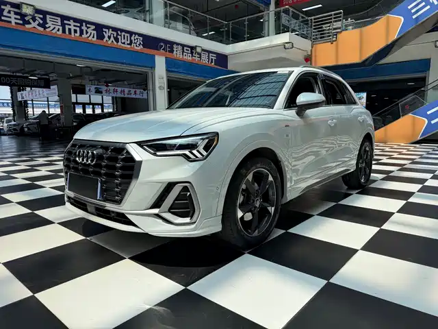 Audi Q3 35 TFSI, Стиль Драйв