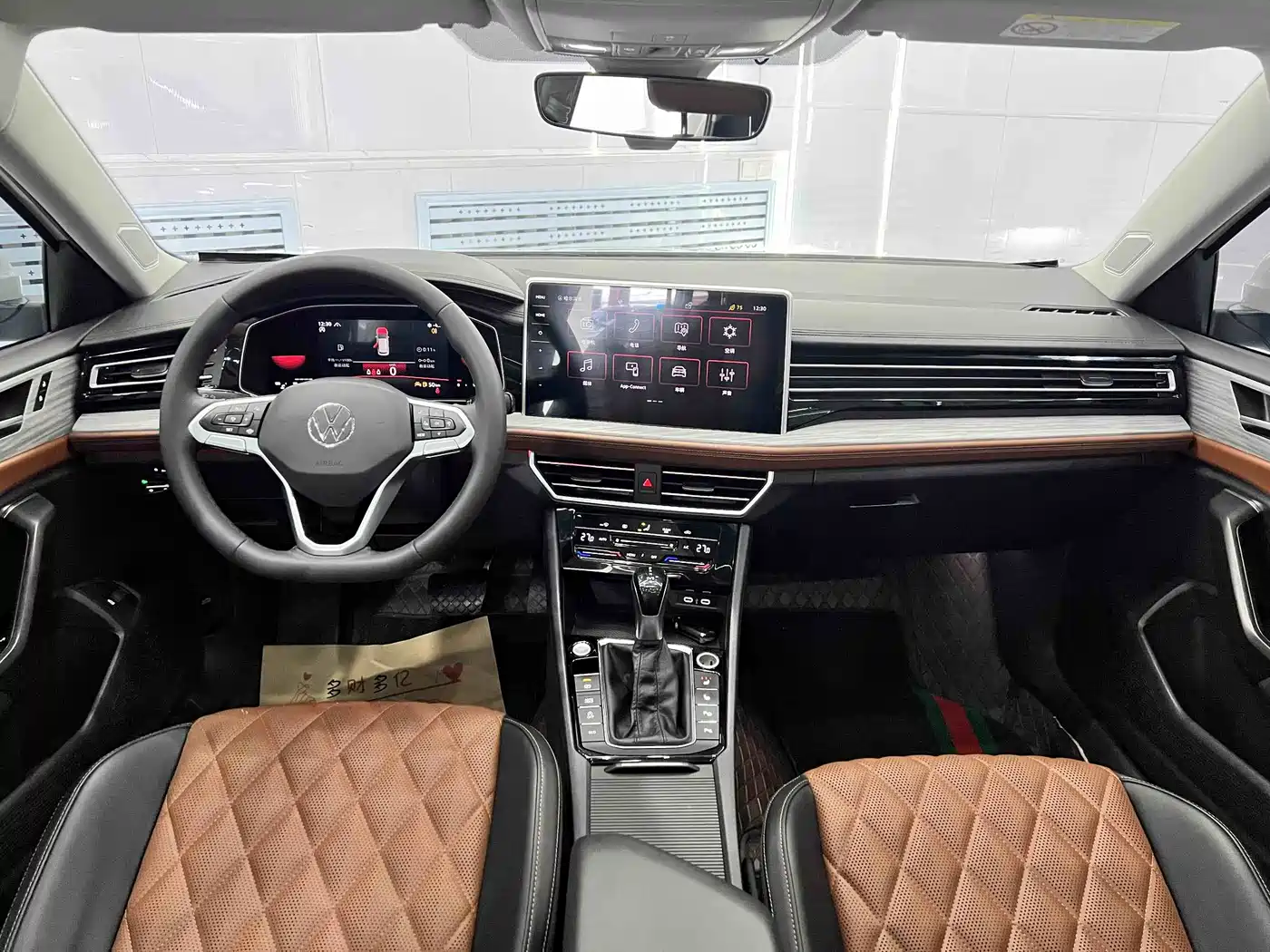 Volkswagen Sagitar 2023 280TSI DSG Surpass Plus Edition фото 15