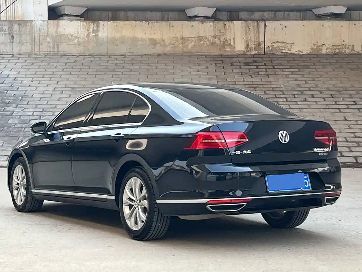 Volkswagen Magotan 2018 Facelift 330TSI DSG Luxury фото 7
