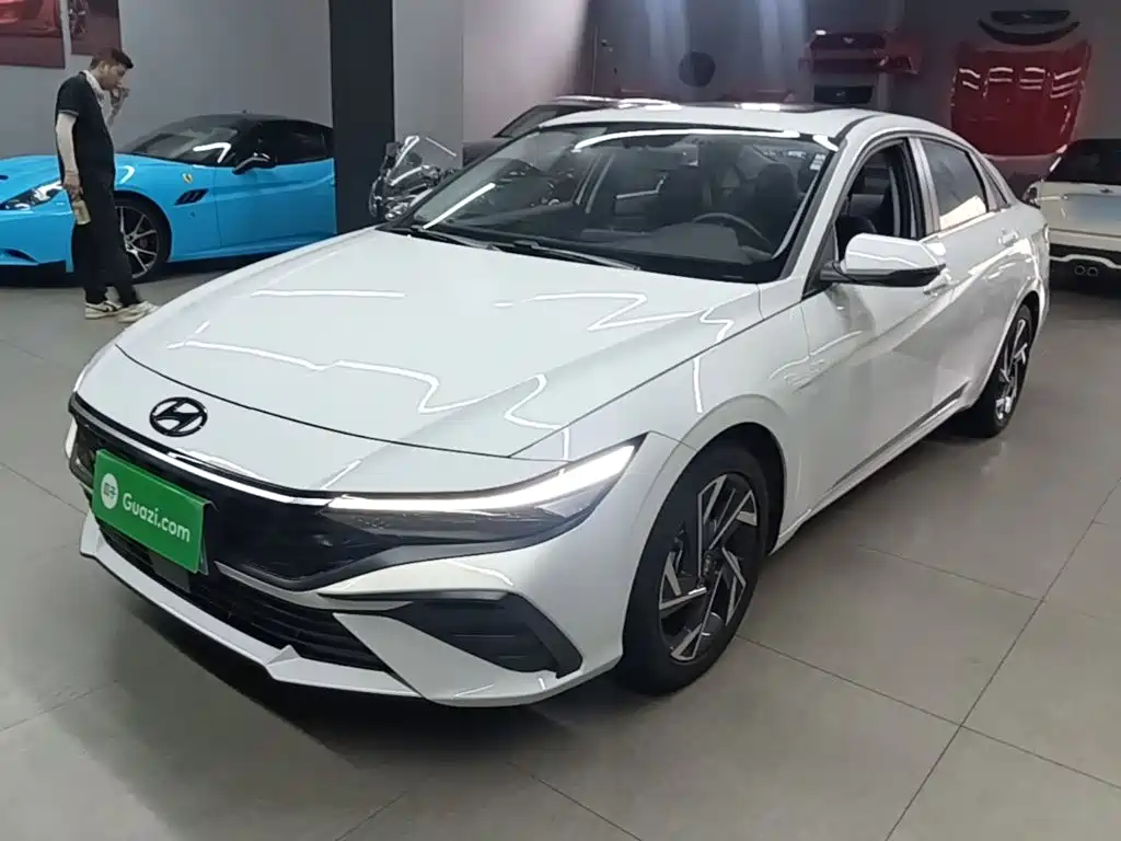 Hyundai Elantra 2023 Model 1.5L CVT LUX Premium Edition