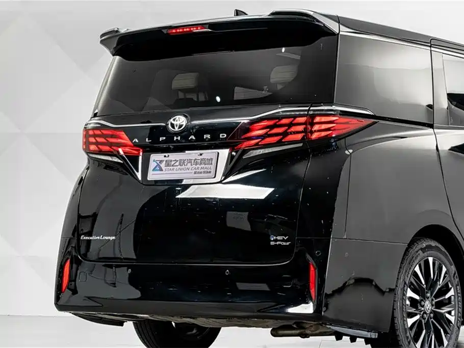 Toyota Alphard 2024 Hybrid 2.5L Ultimate Enjoyment Edition фото 6