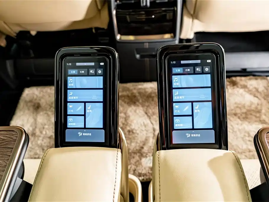 Toyota Alphard 2024 Hybrid 2.5L Ultimate Enjoyment Edition фото 27