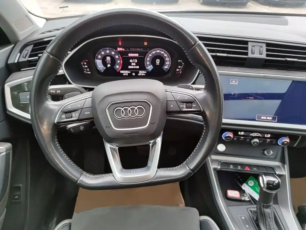 Фото 11 - Audi Q3