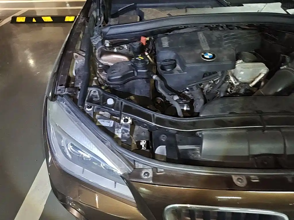 BMW X1 2014 sDrive18i Leading Edition фото 21