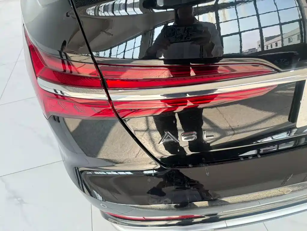 Photo 12 - Audi A6L