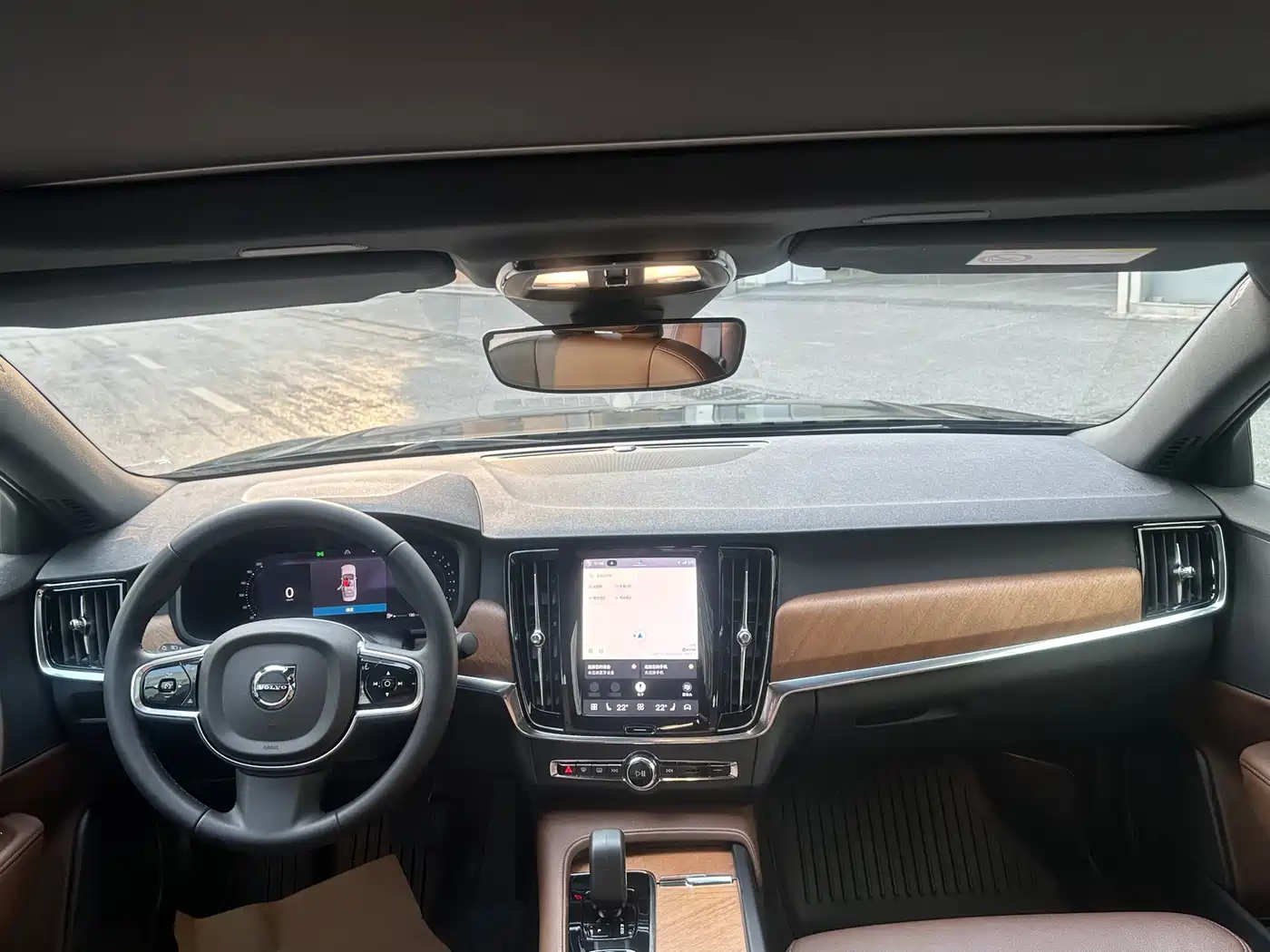 Фото 10 - Volvo S90