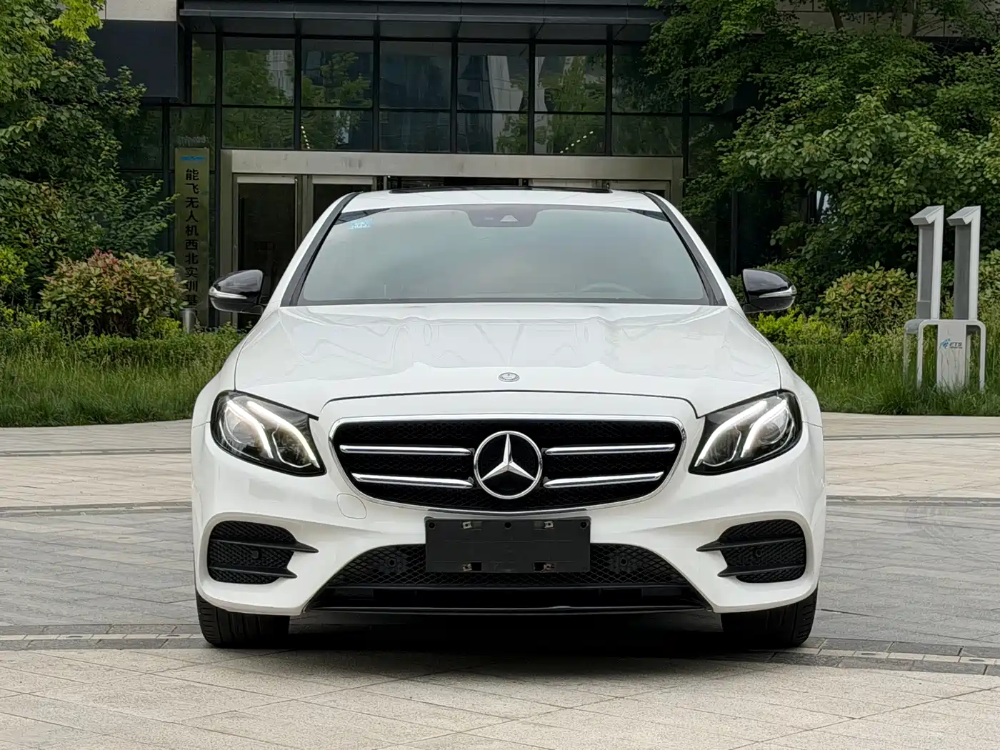 Mercedes-Benz E-Class 2017 E 200 Sport фото 2