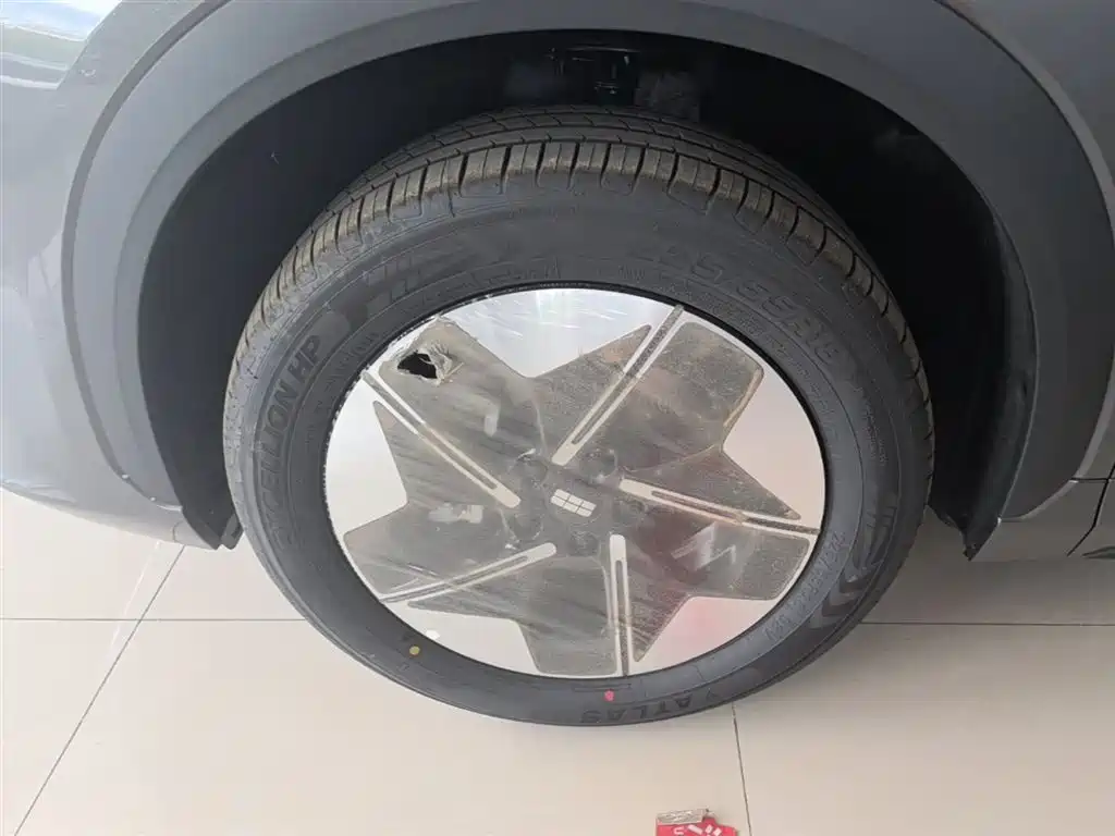 Geely Galaxy Galaxy E5 2026 530km Voyager Edition фото 23