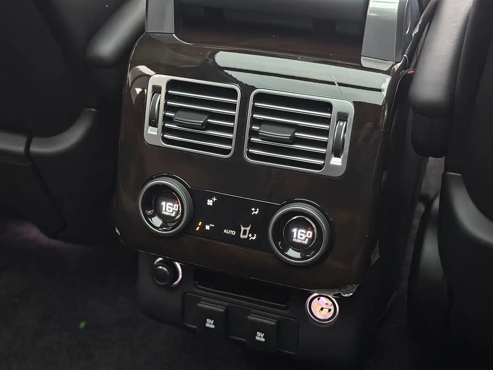 Фото 35 - Land Rover Range Rover