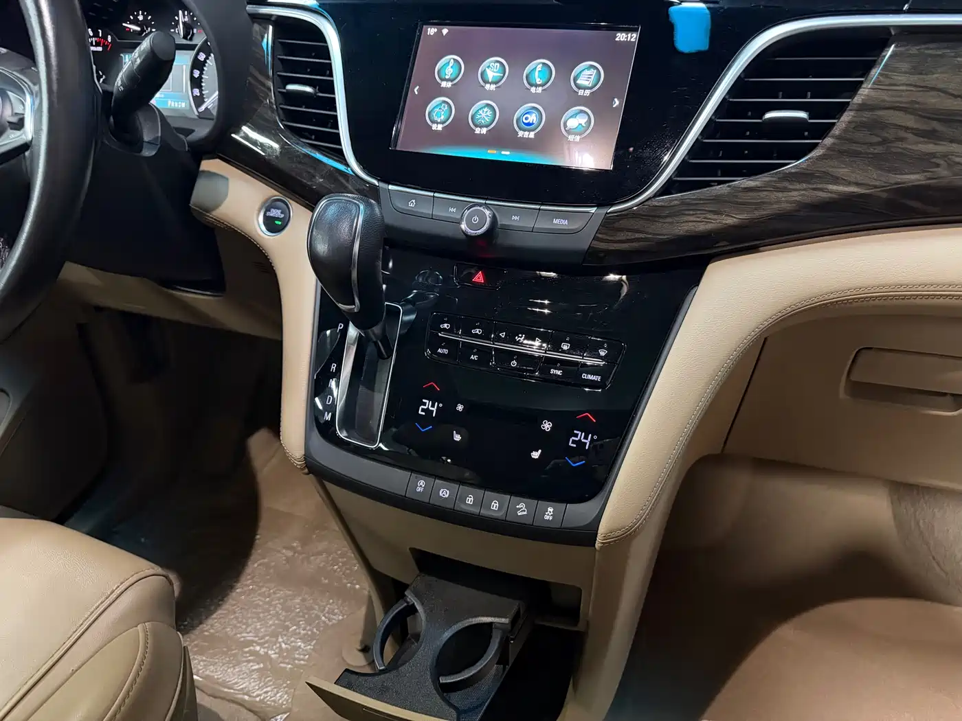 Buick GL8 2018 ES 28T Luxury Type China VI фото 15