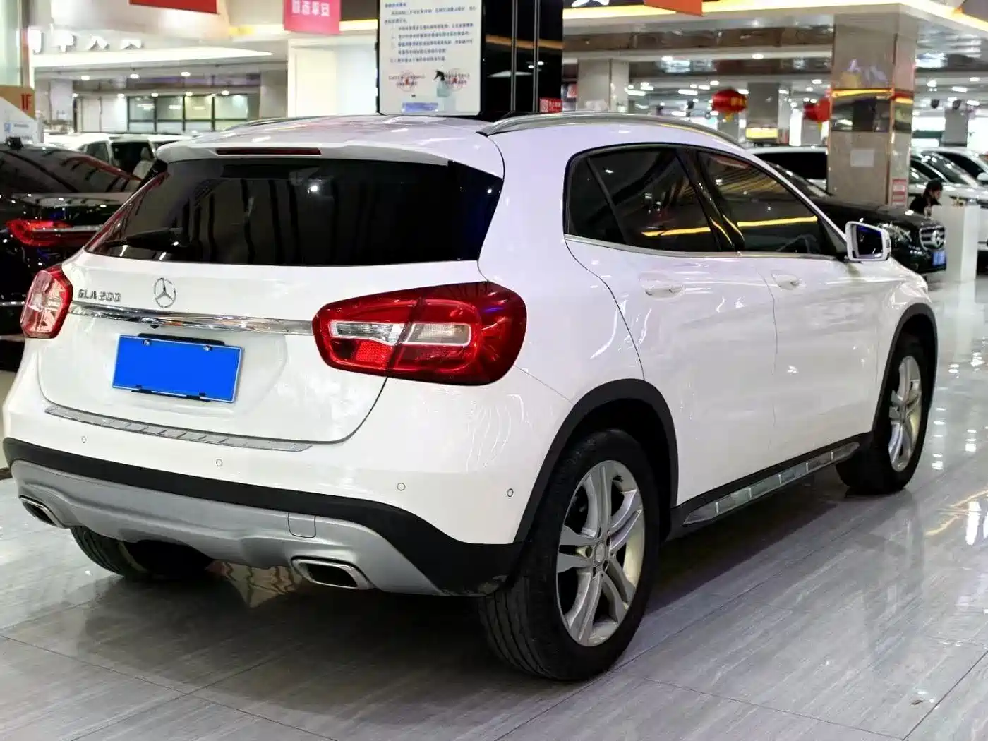 Mercedes-Benz GLA 2015 GLA 200 Dynamic фото 5