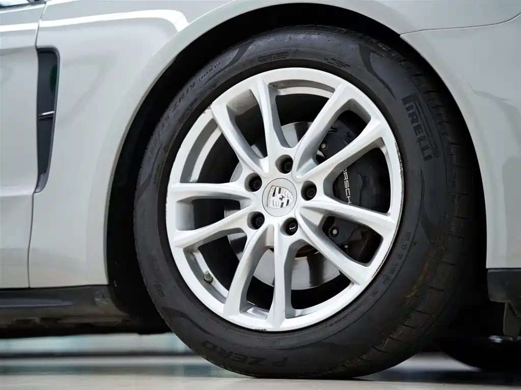 Porsche Panamera 2019 Panamera 2.9T фото 47