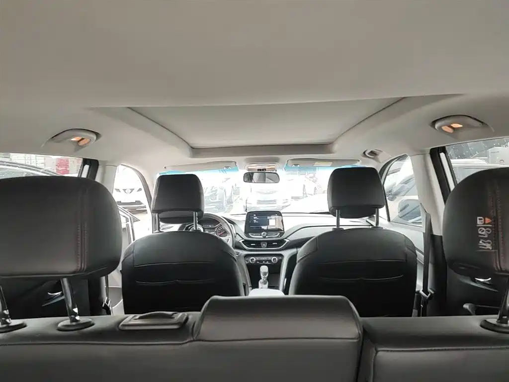 Chevrolet Volando 2020 Mild Hybrid Redline 530T Automatic Premium Edition (5+2 seater) фото 18