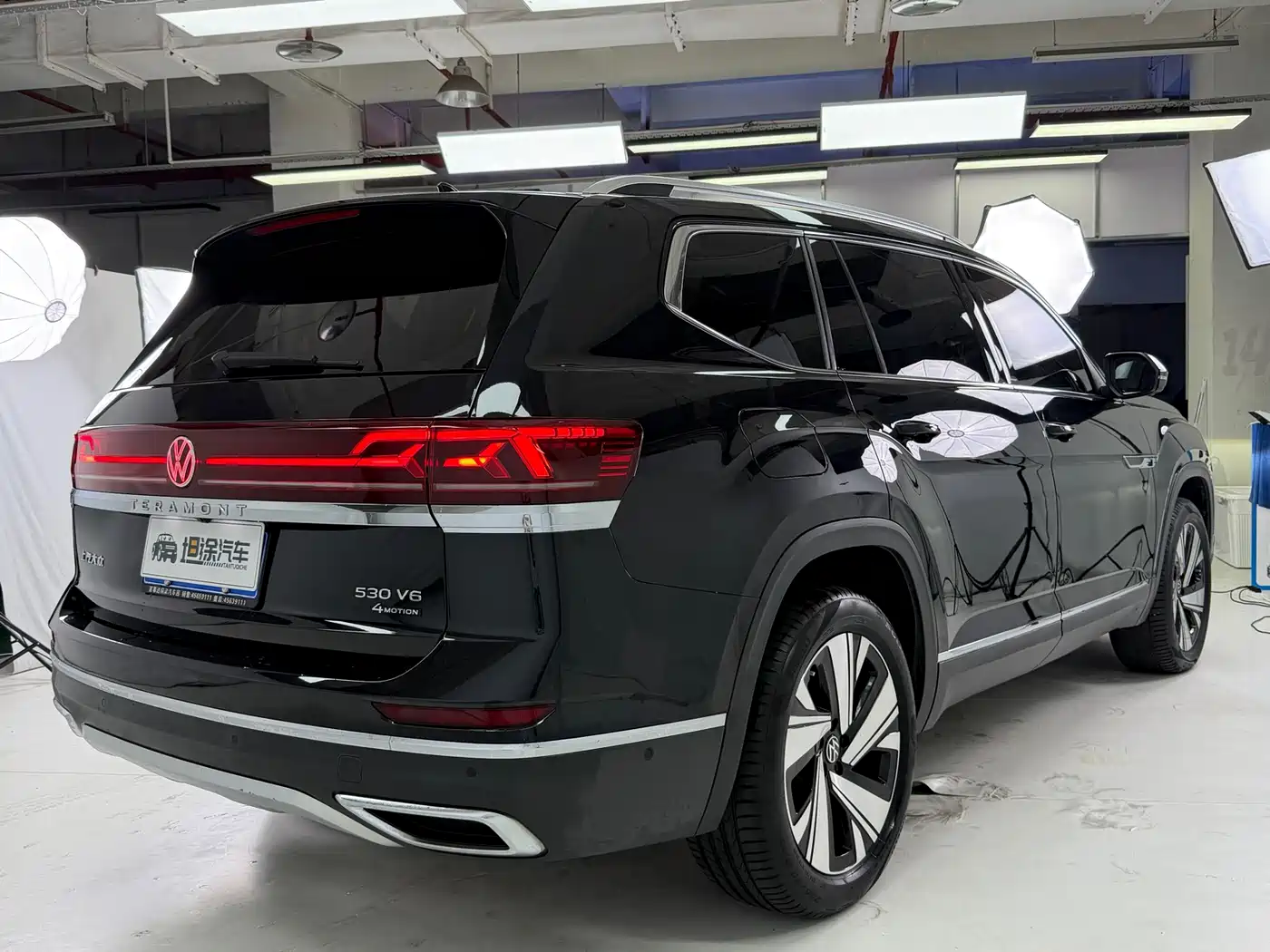 Volkswagen Teramont 2022 530 V6 4MOTION Premium Luxury фото 30