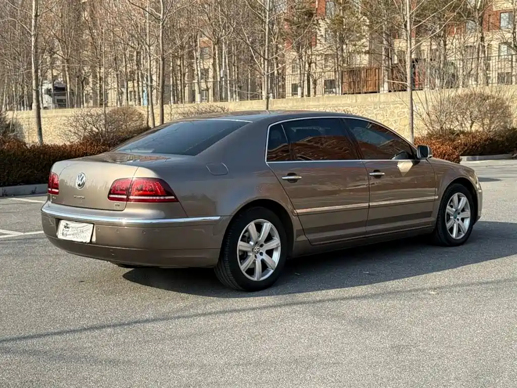 Volkswagen Phaeton 2015 Model 3.0L Smart Enjoyment Edition фото 9