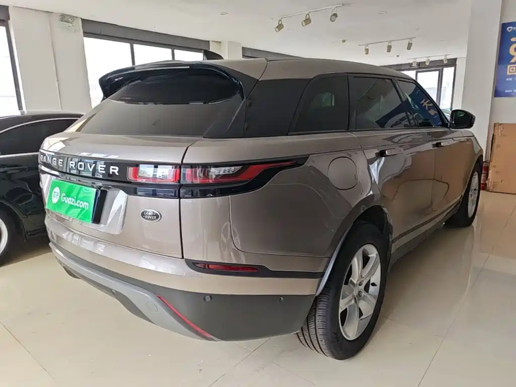 Photo 7 - Land Rover Range Rover Velar