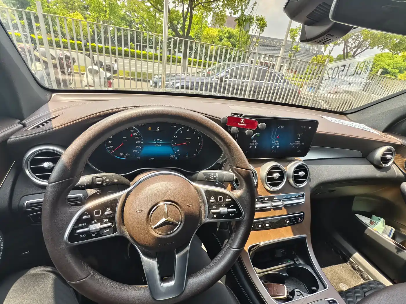Mercedes-Benz GLC 2020 GLC 300 L 4MATIC Dynamic фото 3