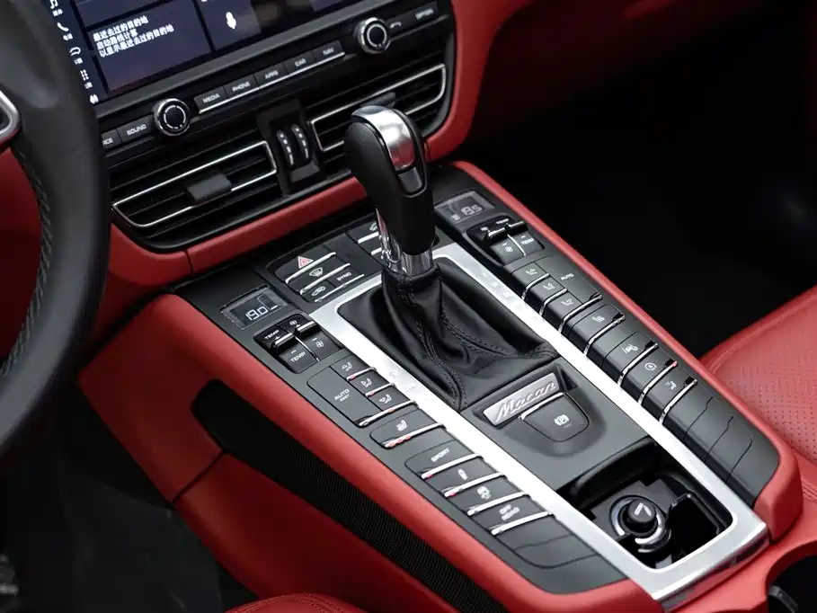 Porsche Macan 2020 Macan 2.0T фото 14