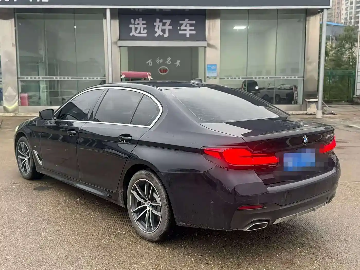BMW 5 SERIES