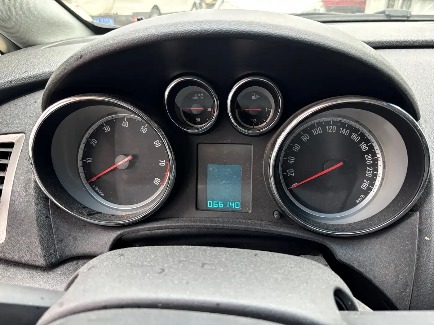 Photo 13 - Buick Excelle