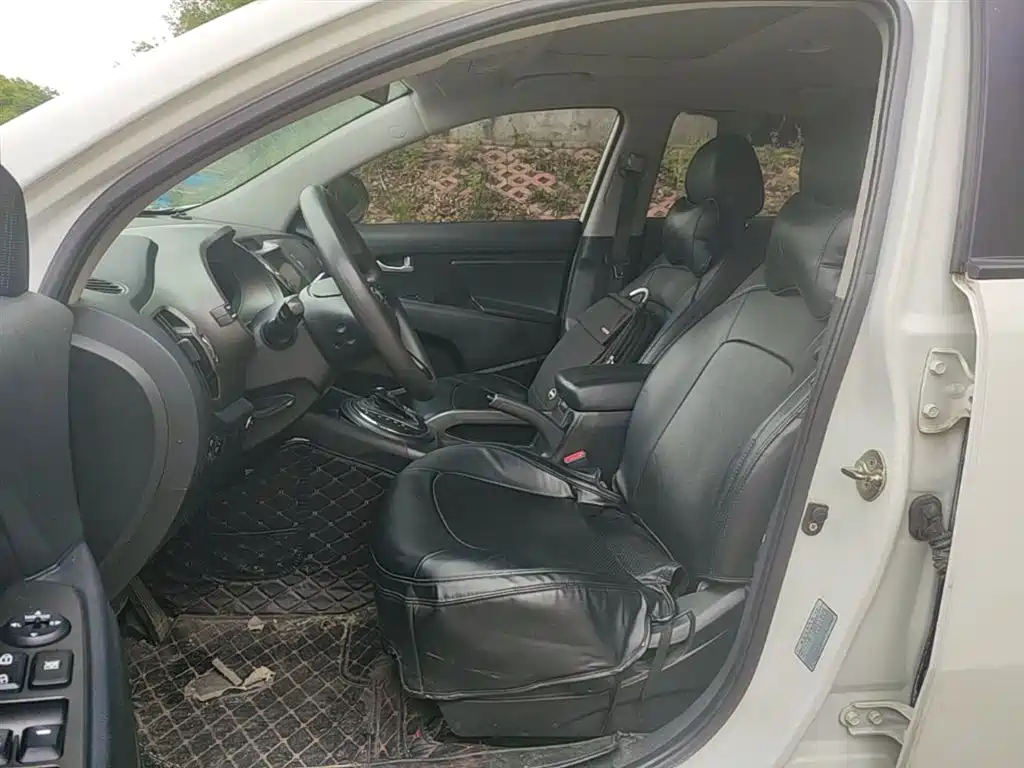 Kia Sportage 2015 2.0L Automatic 2WD GL фото 15