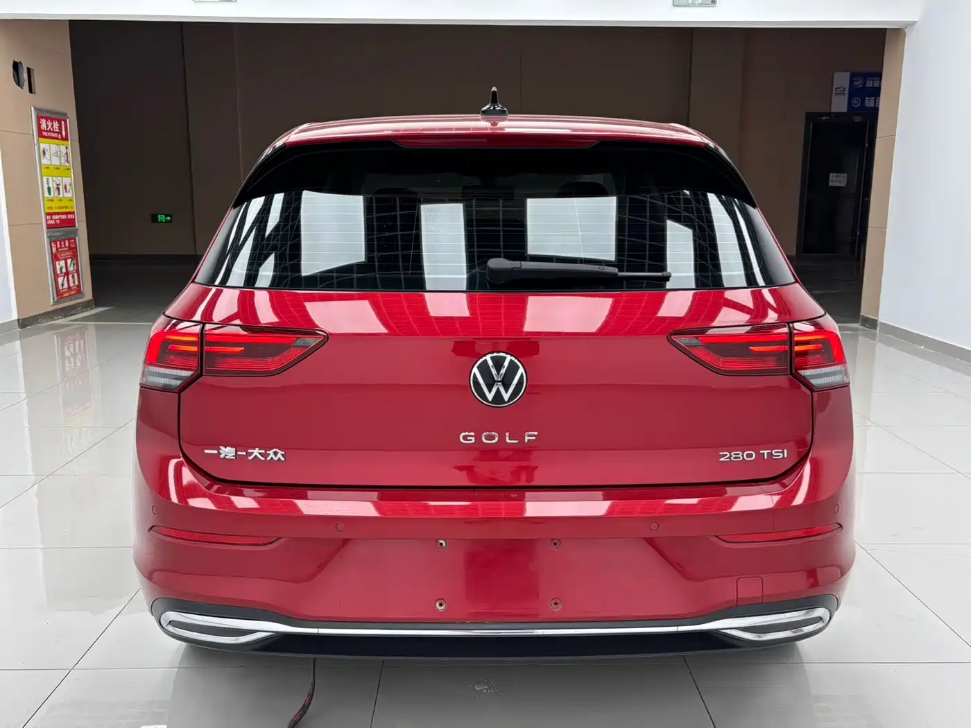 Volkswagen Golf 2023 Facelift 280TSI DSG Pro фото 5