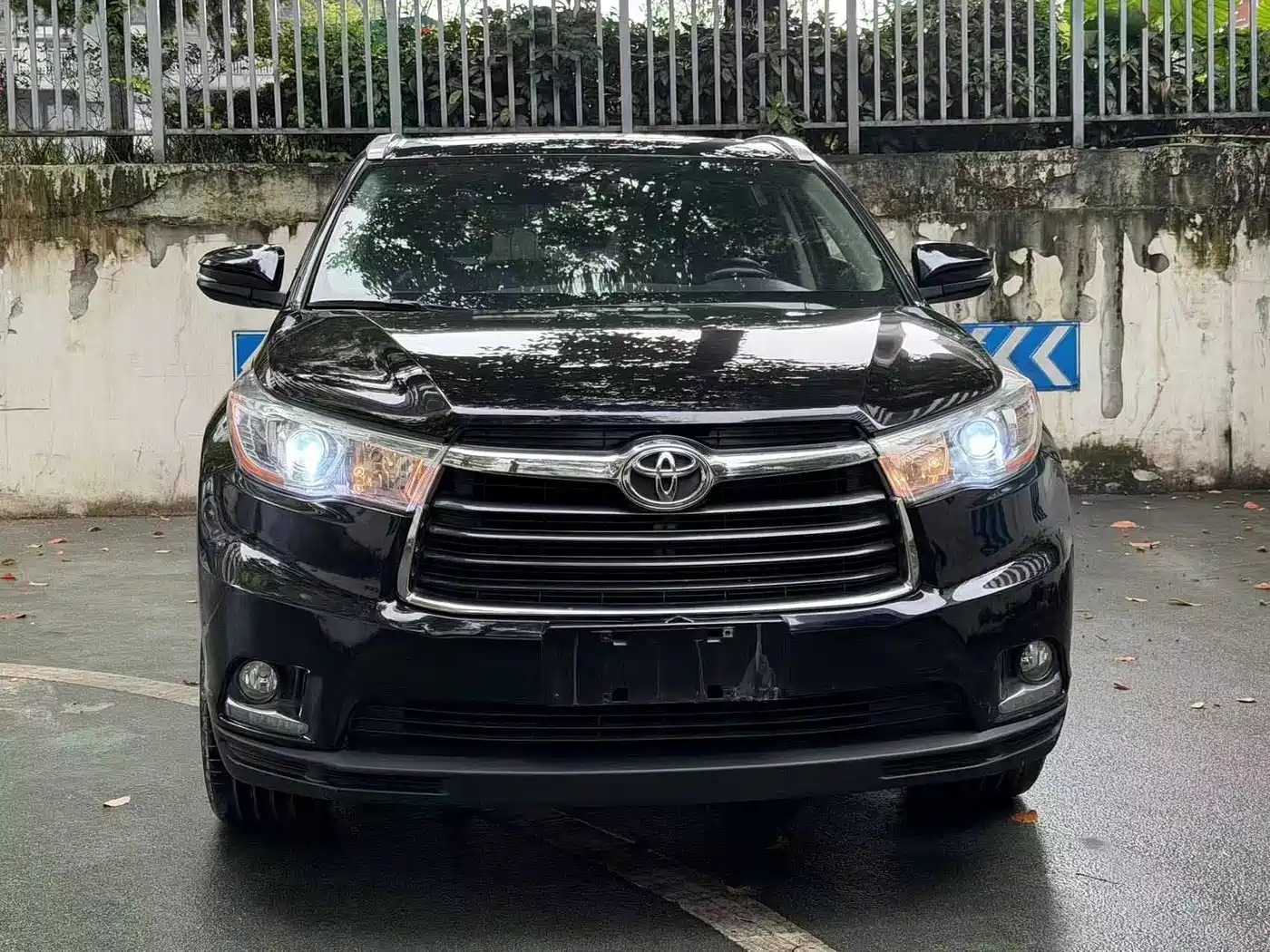 TOYOTA HIGHLANDER