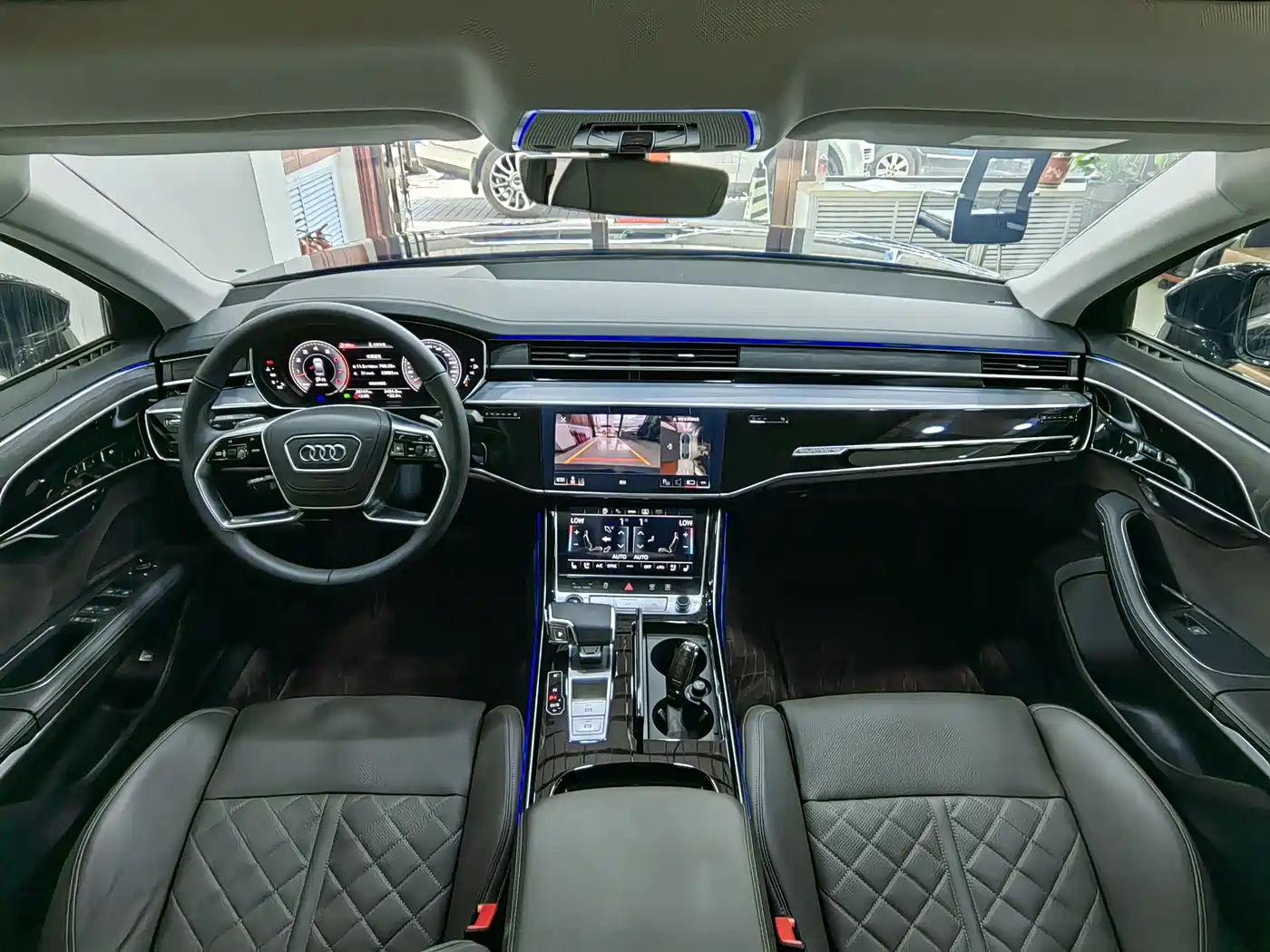 Audi A8 2025 A8L 50 TFSI quattro Exclusive Selection фото 9