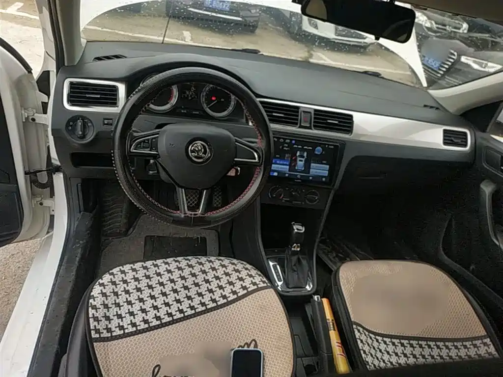 Škoda Rapid 2019 1.5L Automatic Comfort China V фото 10