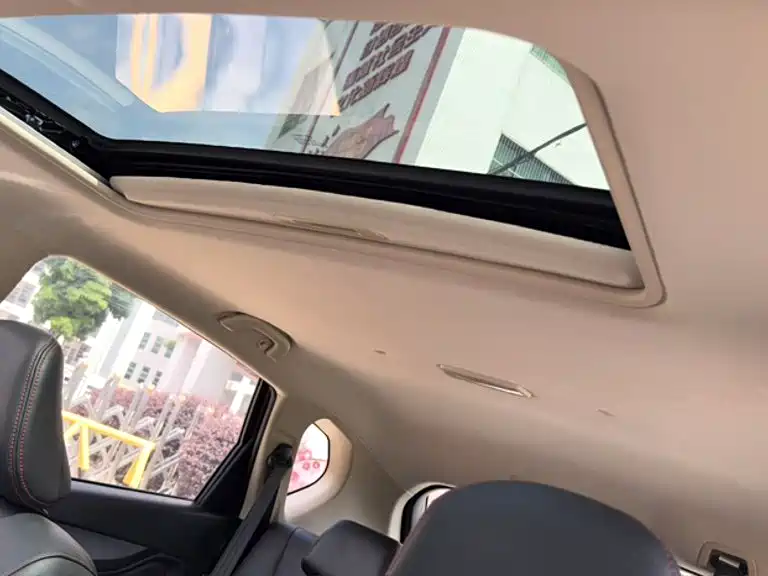 Baojun 560 2017 2016 1.8L Manual Luxury