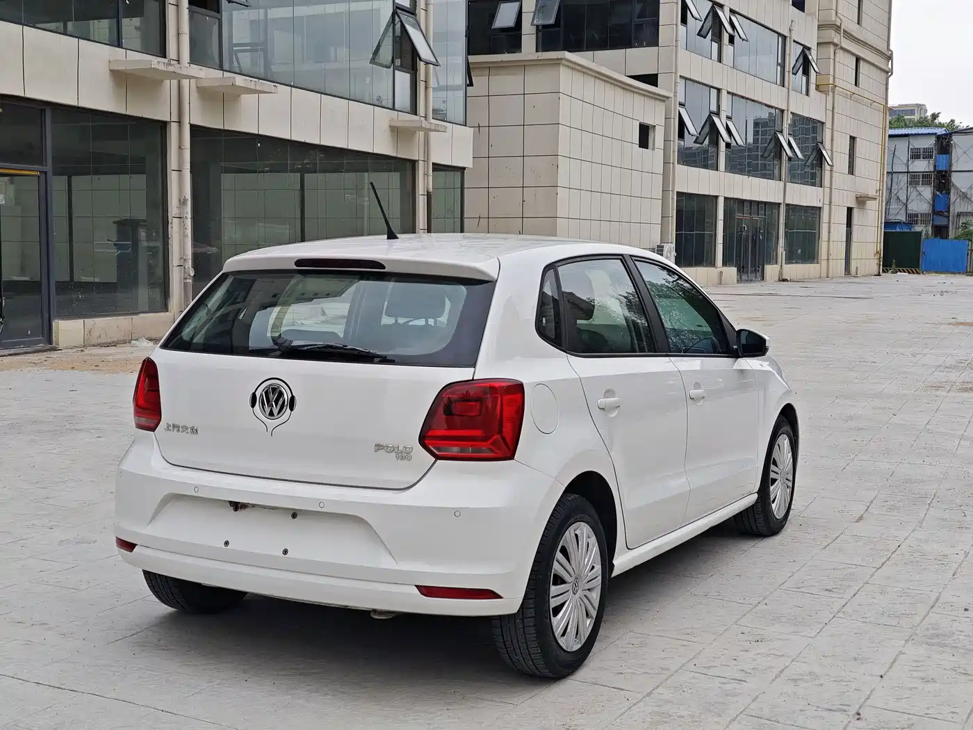 Volkswagen Polo 2016 1.6L Automatic Comfort фото 7