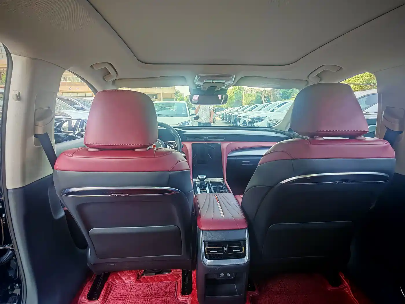 Hongqi H5 2023 2.0T Auto Smart Connect Flag Enjoy фото 17