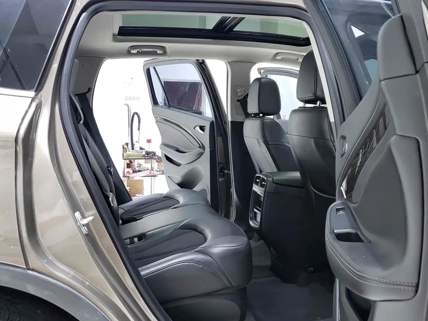 Buick Envision Plus 2018 20T 2WD Leading фото 10