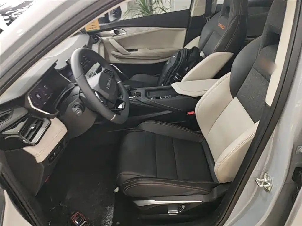 Lynk & Co 06 EM-P 2022 PHEV 84KM Range Pro фото 15