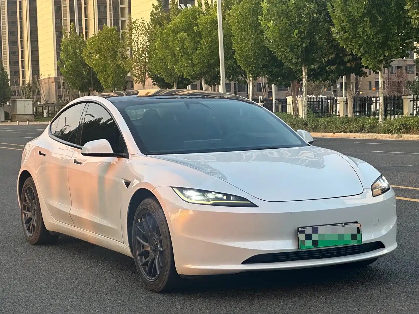 Photo 3 - Tesla Model 3
