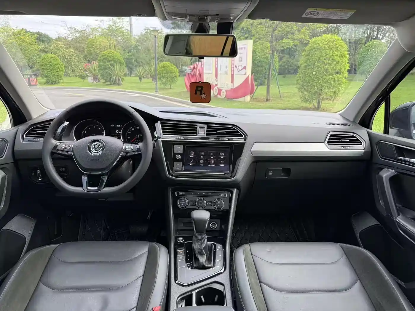 Volkswagen Tiguan L 2019 330TSI Automatic 2WD Panorama Comfort Edition China VI фото 9