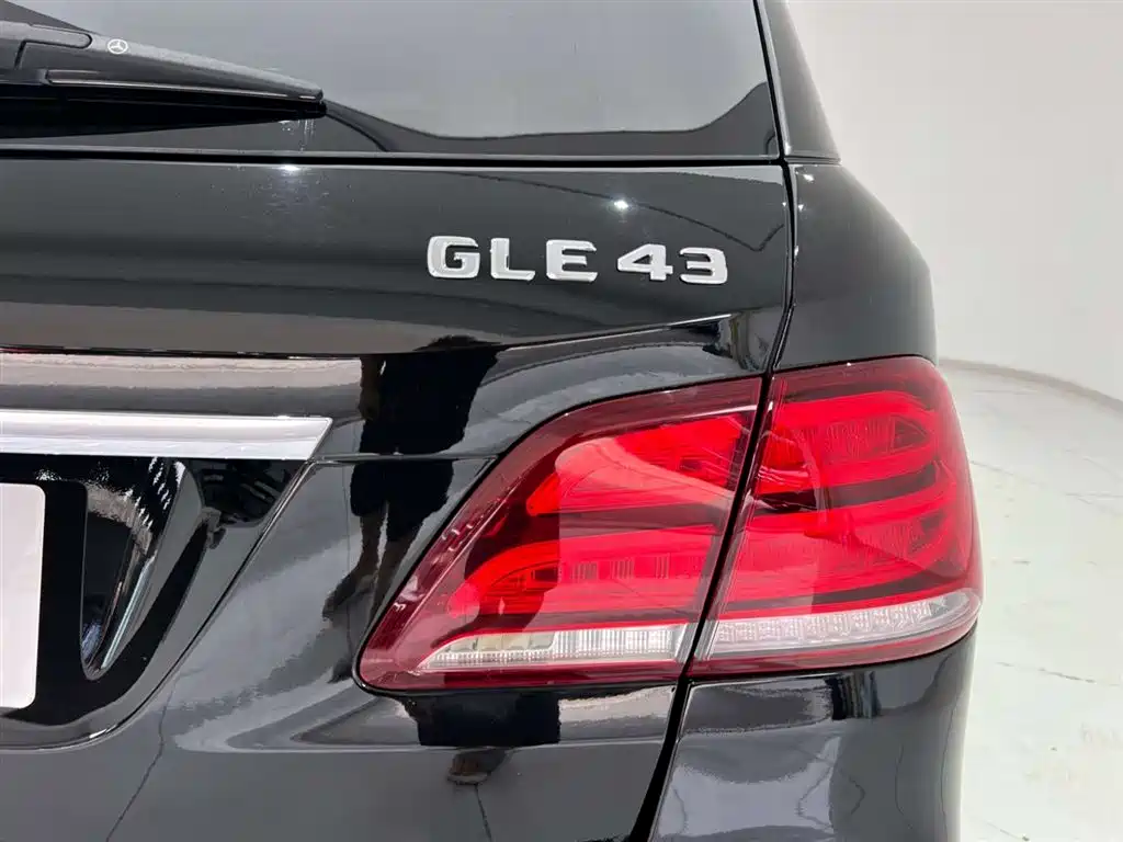 Mercedes-Benz GLE AMG 2017 AMG GLE 43 4MATIC фото 10