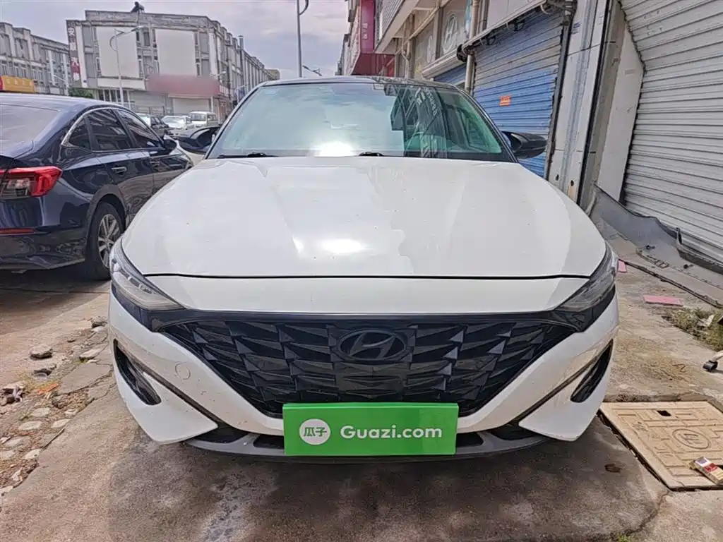 Hyundai Fista 2019 280TGDi Sport Edition China VI фото 3