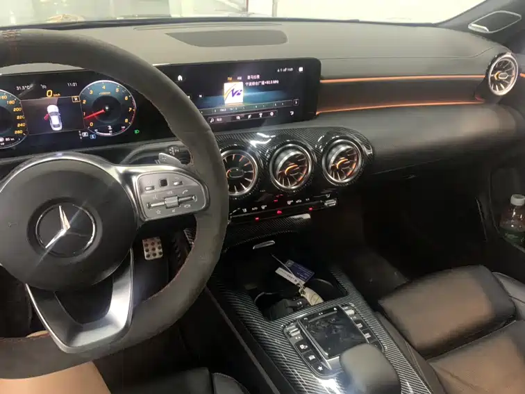 Mercedes-Benz CLA (Import) 2021 CLA 260 4MATIC фото 4