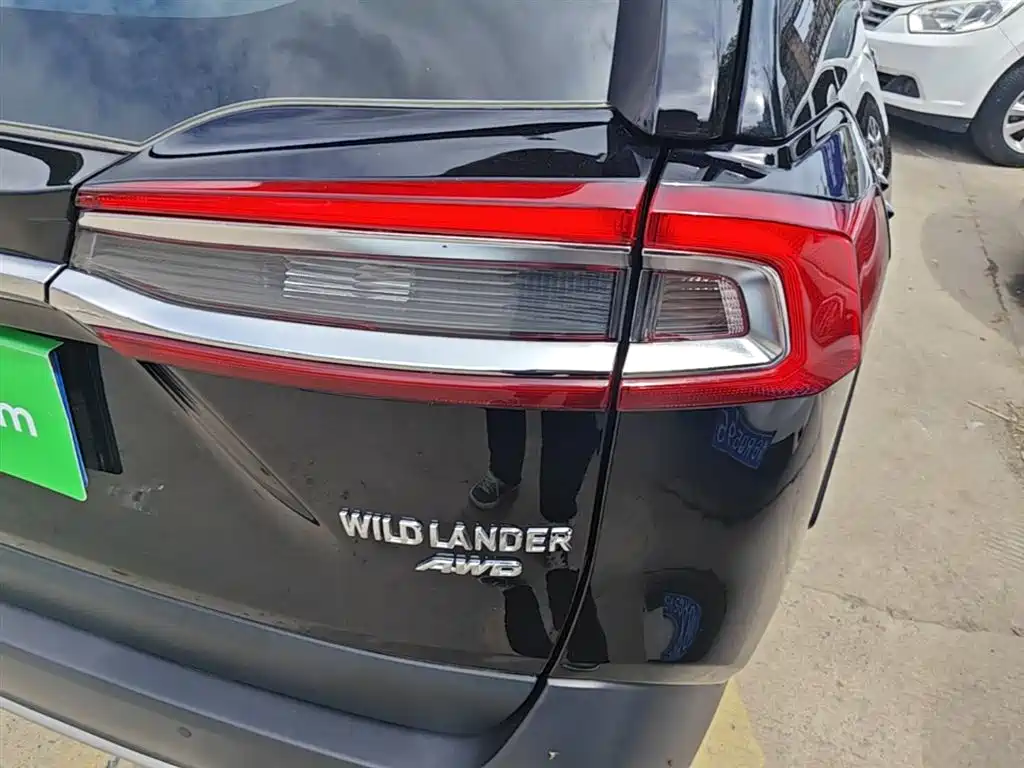 Toyota Wildlander 2023 2.0L CVT AWD Luxury PLUS фото 8