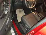 Фото 14 - Chevrolet Trax