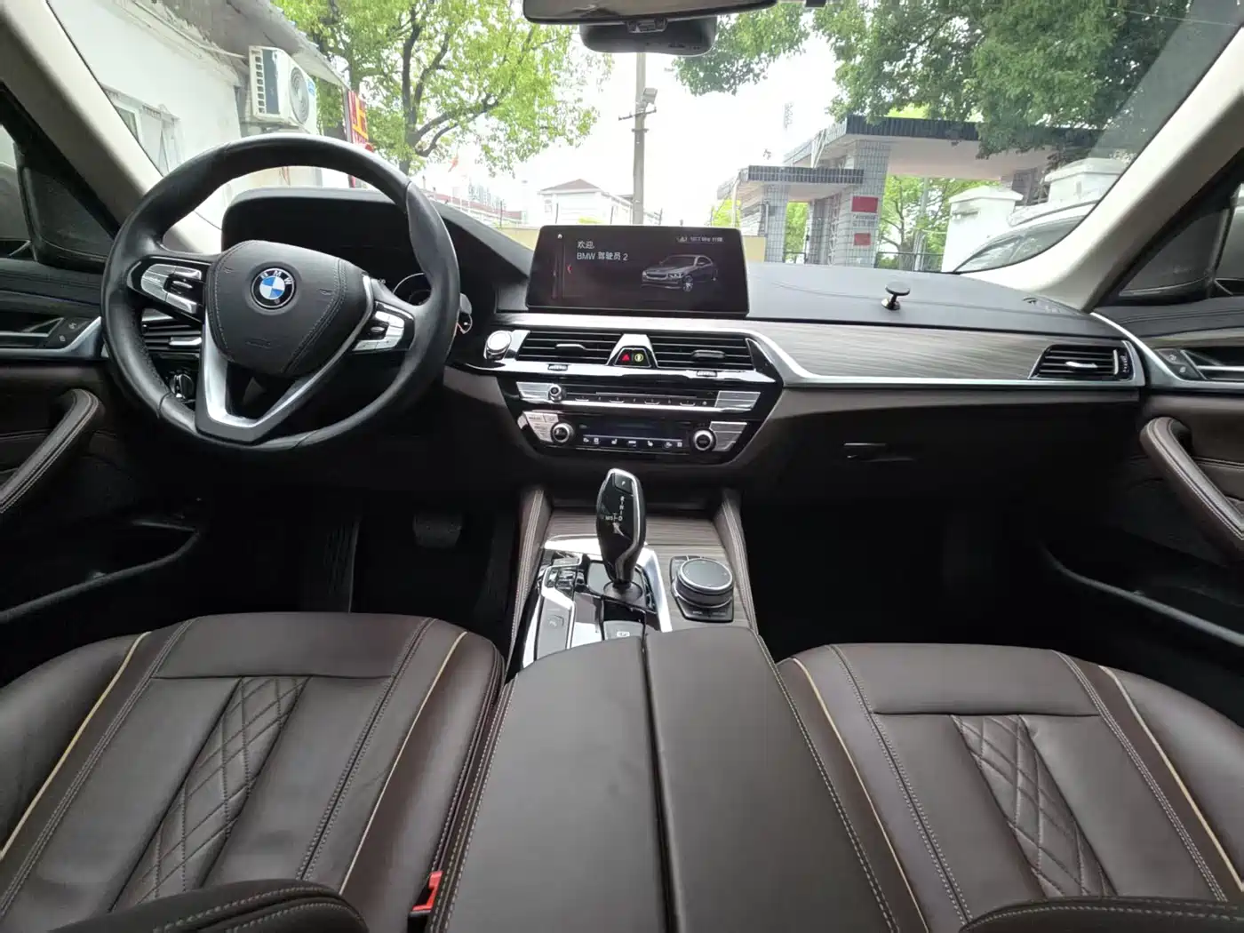 BMW 5 Series New Energy 2019 530Le Luxury Package фото 6