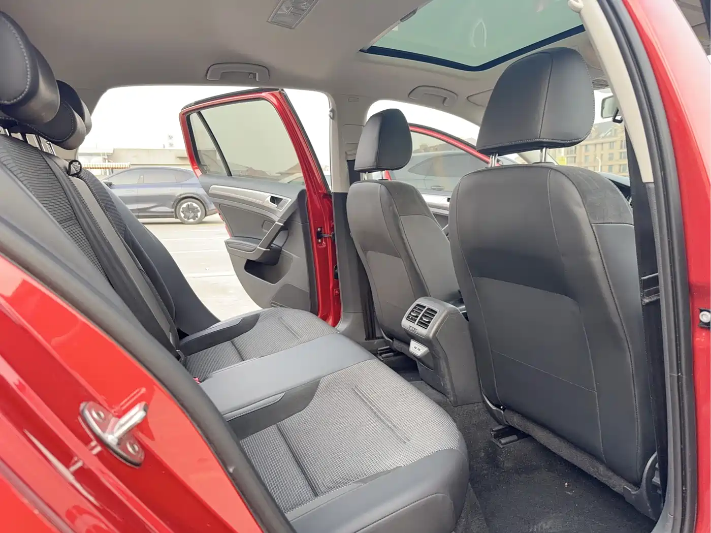 Volkswagen Golf 2019 1.6L Auto Comfort (China V) фото 13