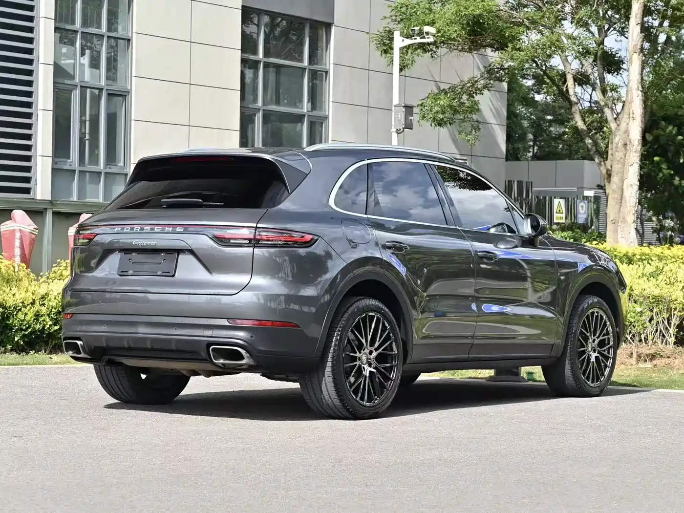 Porsche Cayenne 2022 Cayenne 3.0T Platinum Edition фото 6