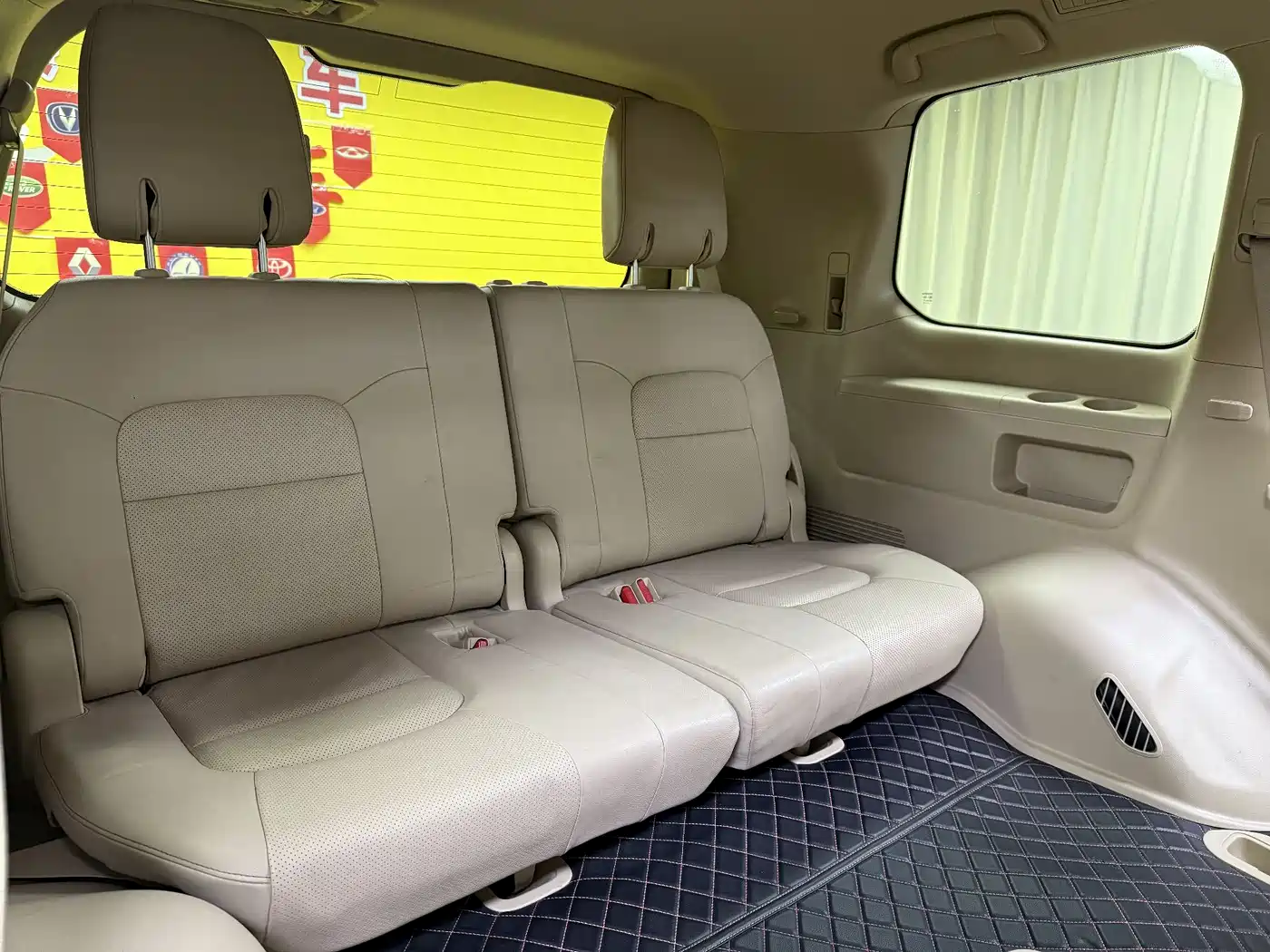 Toyota Land Cruiser 2012 4.0L Automatic VX фото 38